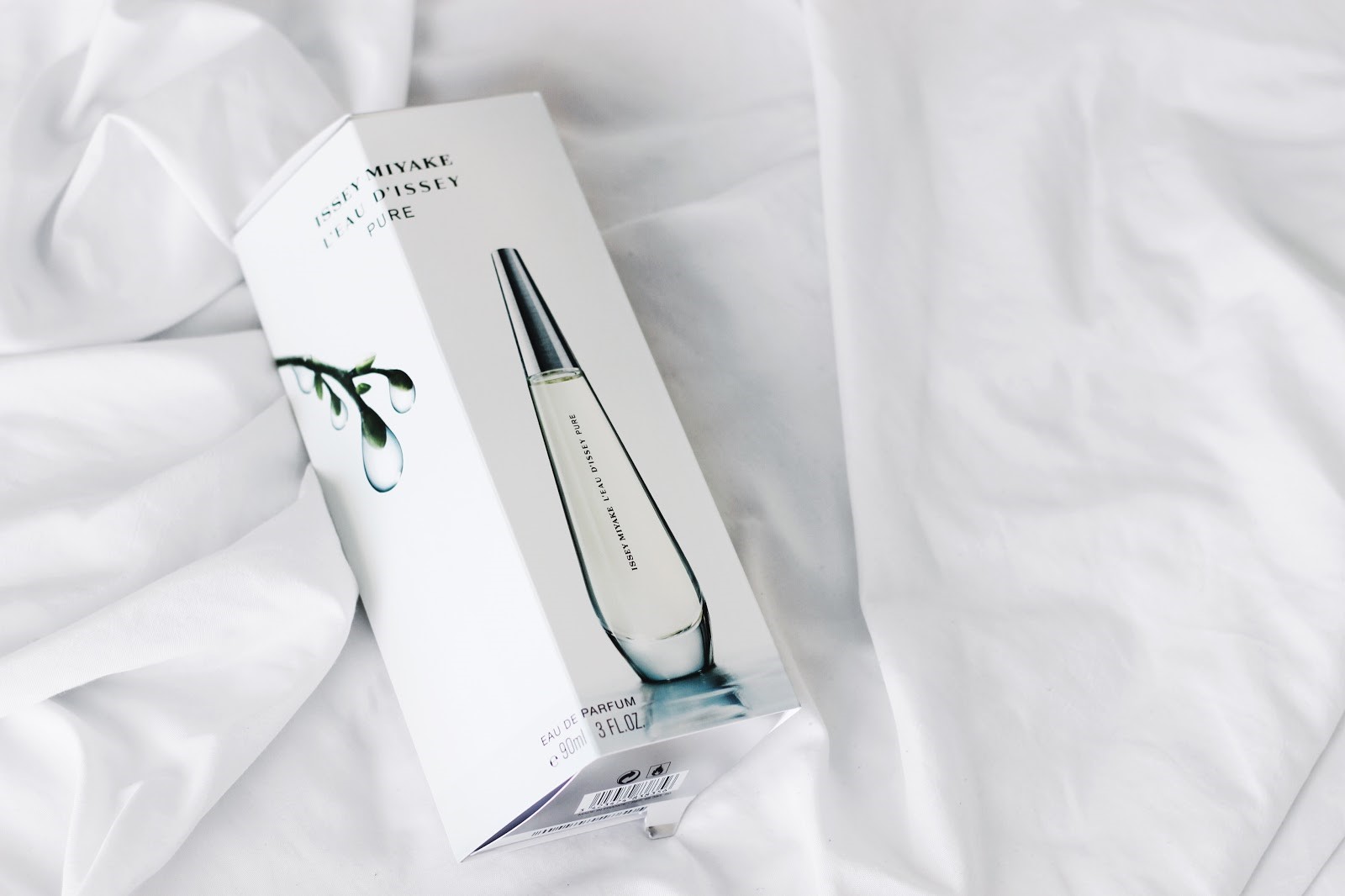 ISSEY MIYAKE, ISSEY MIYAKE L'Eau D'Issey Pure Eau De Toilette, ISSEY MIYAKE L'Eau D'Issey Pure Eau De Toilette 1 ml., ISSEY MIYAKE L'Eau D'Issey Pure Eau De Toilette รีวิว, ISSEY MIYAKE L'Eau D'Issey Pure Eau De Toilette ราคา