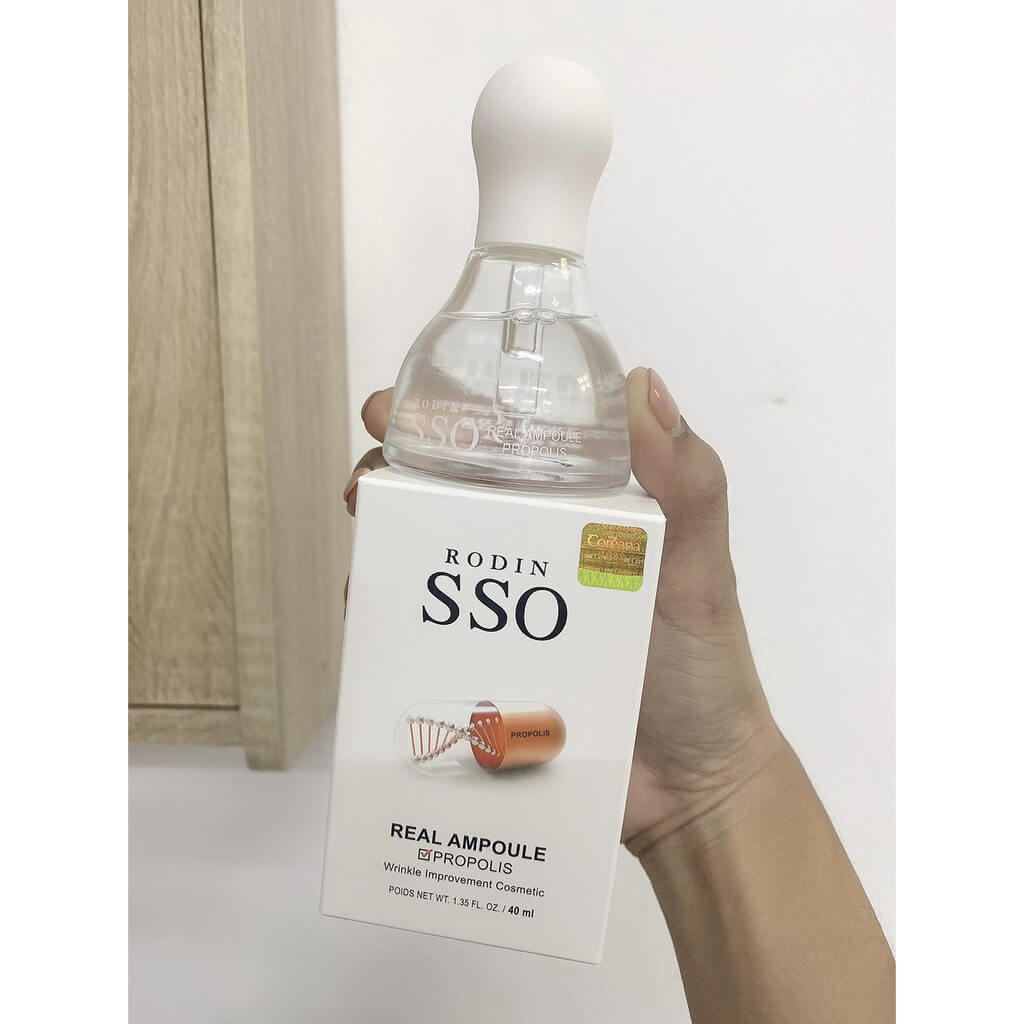 Coreana Lab Rodin SSO Real Ampoule Propolis 40ml แอมพูลบำรุงผิว อุดมด้วยสารสกัดจากรังผึ้งฟื้นฟูผิวแห้งหยาบกร้าน ช่วยเพิ่มความชุ่มชื้นให้ผิว ลดการเกิดสิว เผยผิวเรียบเนียนดูกระจ่างใส สุขภาพดีอย่างเป็นธรรมชาติ  • อุดมด้วยสารสกัดจากรังผึ้งฟื้นฟูผิวแห้งหยาบกร้าน  • ช่วยเพิ่มความชุ่มชื้นให้ผิว  • ผิวเรียบเนียนดูกระจ่างใส